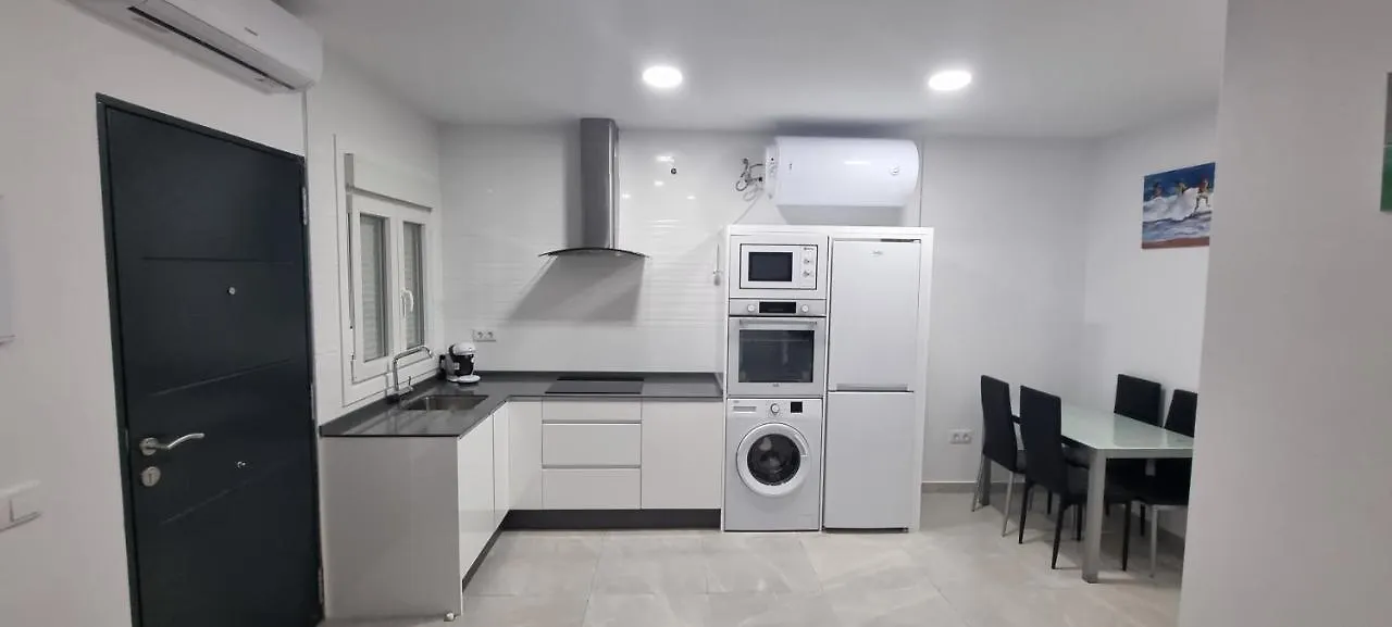 Apartamentos La Playa Barbate 0*,
